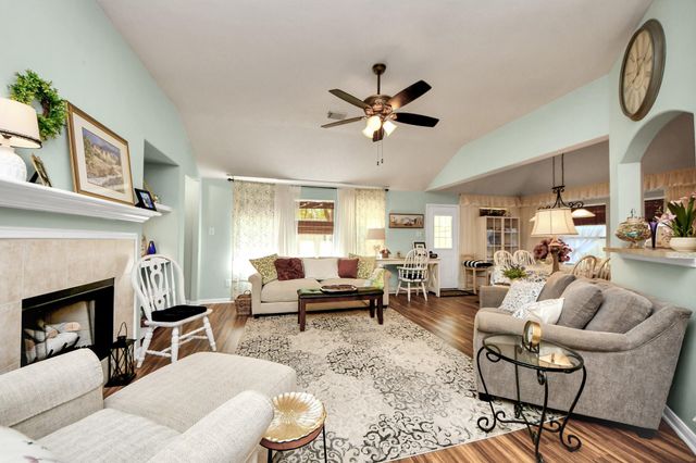 143 S Delta Mill Circle, Conroe, TX 77385