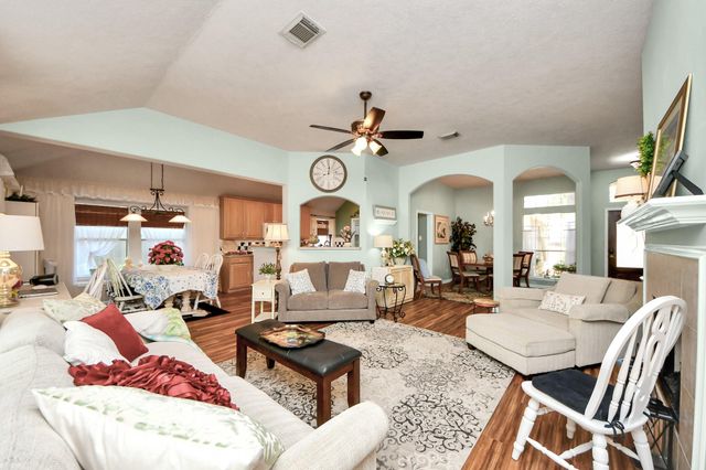 143 S Delta Mill Circle, Conroe, TX 77385