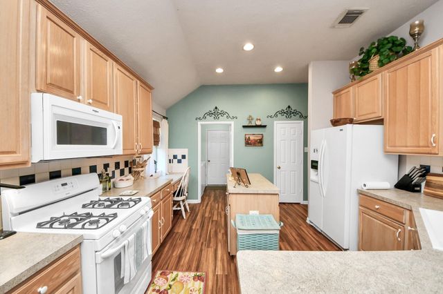 143 S Delta Mill Circle, Conroe, TX 77385