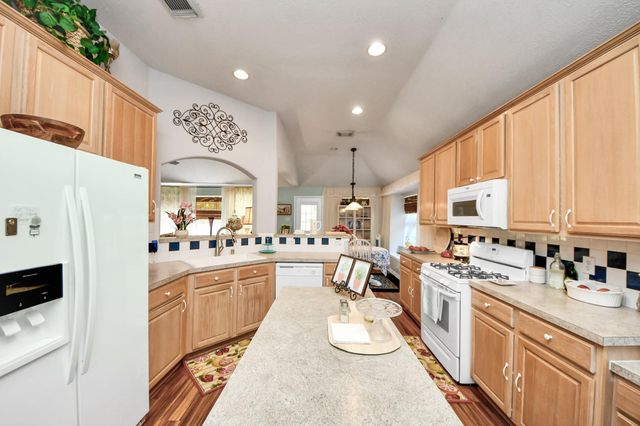 143 S Delta Mill Circle, Conroe, TX 77385