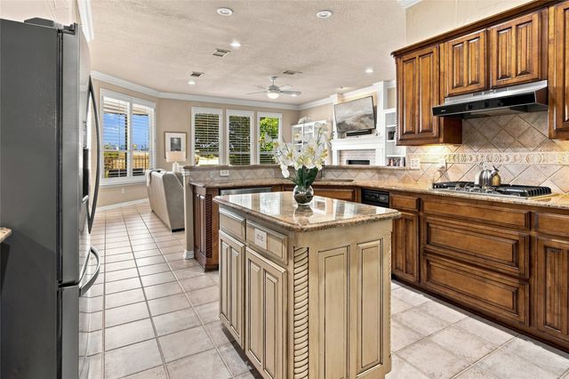 7613 Royal Troon Drive, Fort Worth, TX 76179