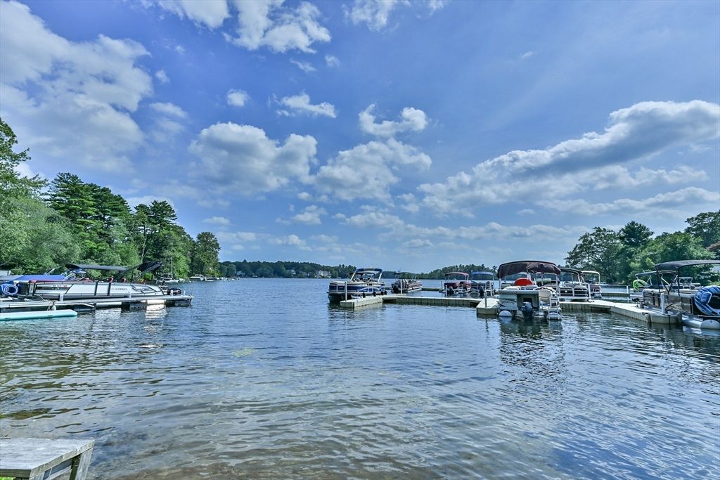 23 Lakeview Rd., Webster, MA 01570