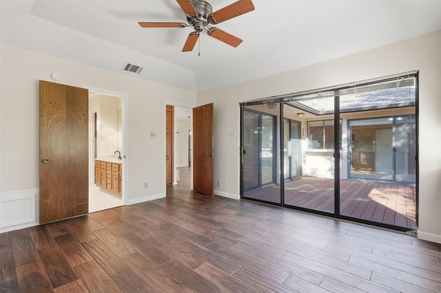 1109 Lohmans Crossing RD, Lakeway, TX 78734
