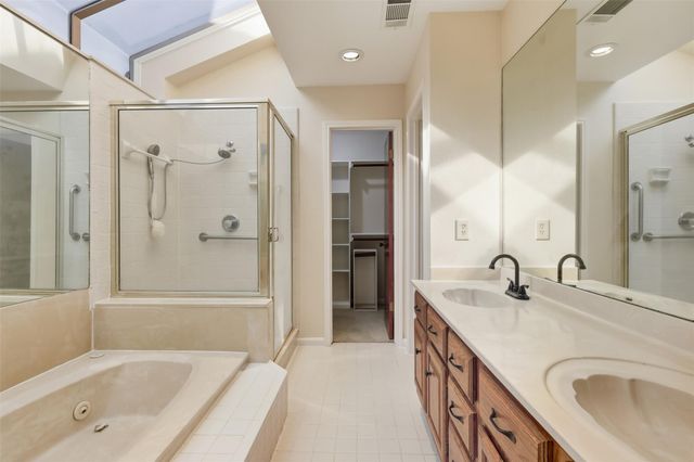 1109 Lohmans Crossing RD, Lakeway, TX 78734