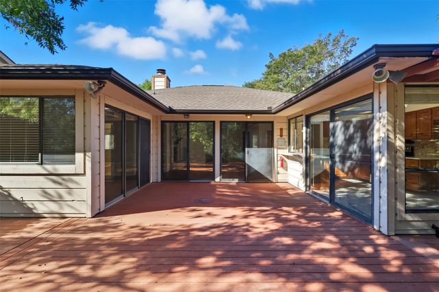 1109 Lohmans Crossing RD, Lakeway, TX 78734