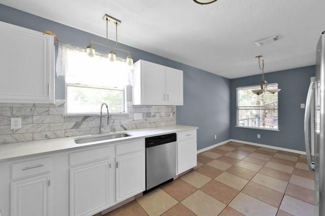 6715 Dillon Drive, Magnolia, TX 77354