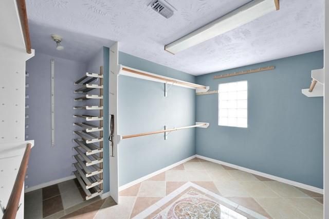 6715 Dillon Drive, Magnolia, TX 77354