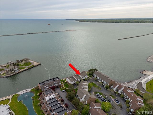 36 Harbour Point, Buffalo, NY 14202