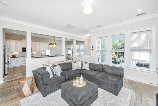 1585 Bourne Crossing, Mount Pleasant, SC 29466
