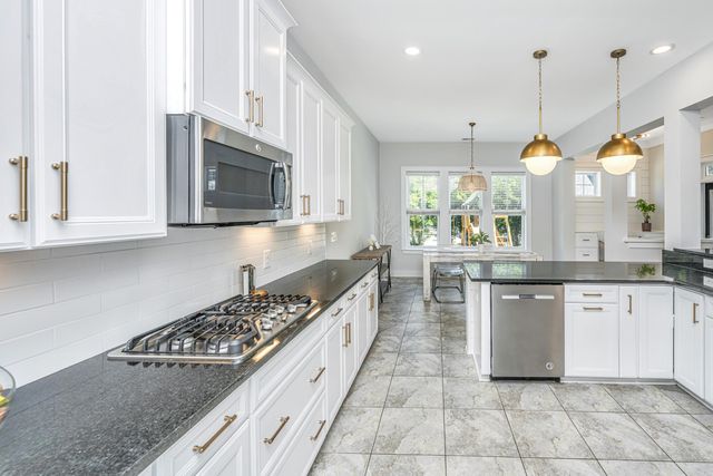 1585 Bourne Crossing, Mount Pleasant, SC 29466
