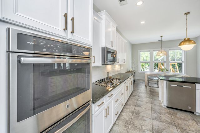 1585 Bourne Crossing, Mount Pleasant, SC 29466
