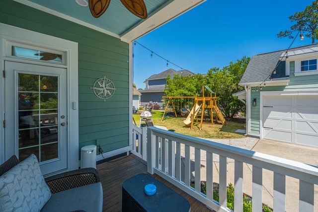 1585 Bourne Crossing, Mount Pleasant, SC 29466