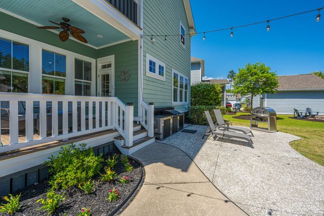 1585 Bourne Crossing, Mount Pleasant, SC 29466
