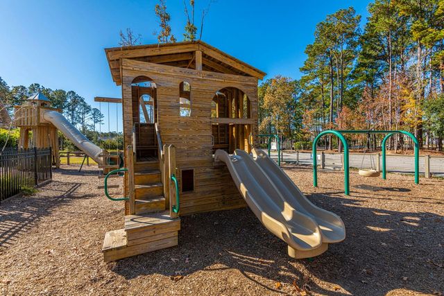 1585 Bourne Crossing, Mount Pleasant, SC 29466