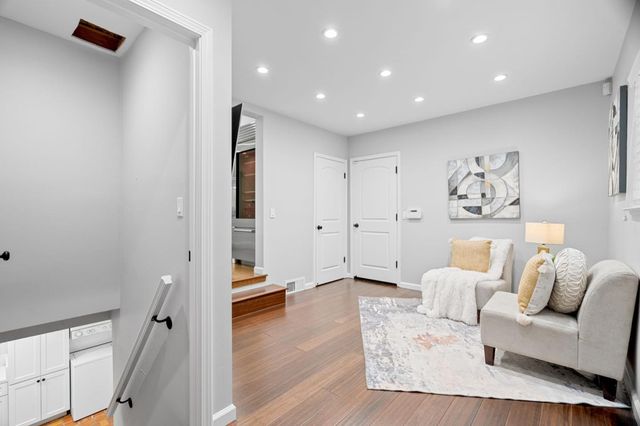 920 W Julian Street, San Jose, CA 95126