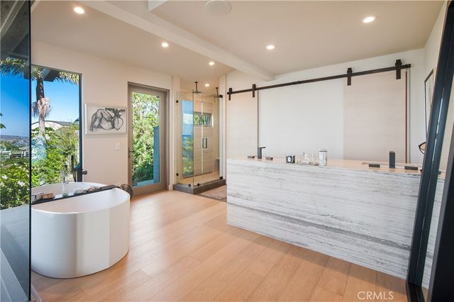 709 Kendall Drive, Laguna Beach, CA 92651