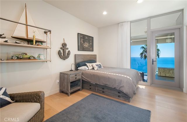 709 Kendall Drive, Laguna Beach, CA 92651