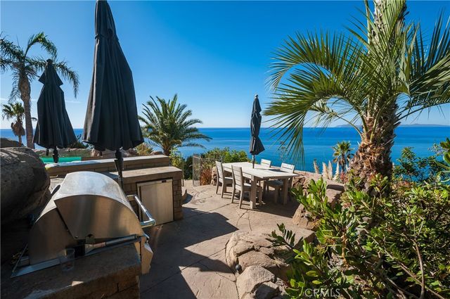 709 Kendall Drive, Laguna Beach, CA 92651