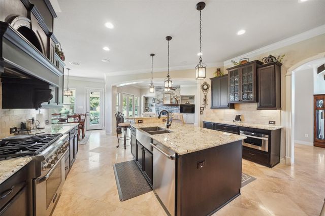 5924 Oak Leaf Court, Conroe, TX 77304