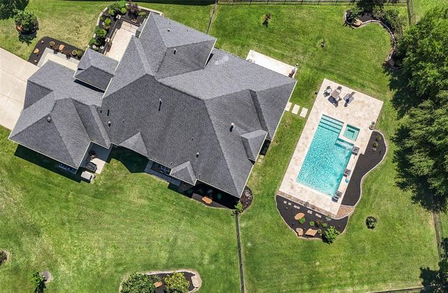 5924 Oak Leaf Court, Conroe, TX 77304