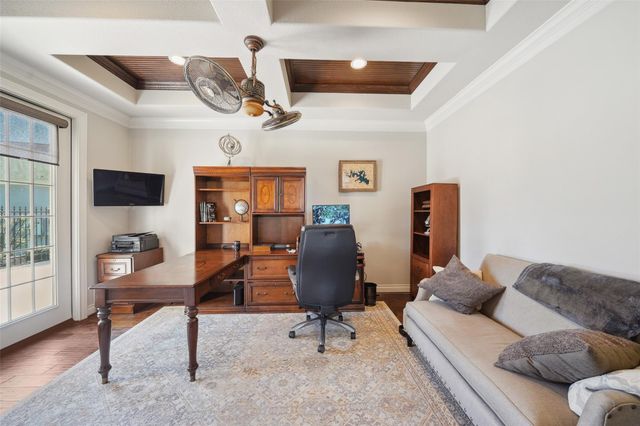 5924 Oak Leaf Court, Conroe, TX 77304