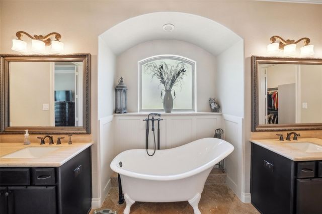 5924 Oak Leaf Court, Conroe, TX 77304