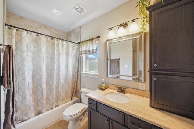 5924 Oak Leaf Court, Conroe, TX 77304