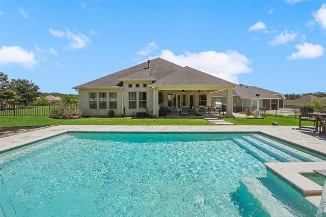 5924 Oak Leaf Court, Conroe, TX 77304