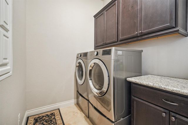 5924 Oak Leaf Court, Conroe, TX 77304