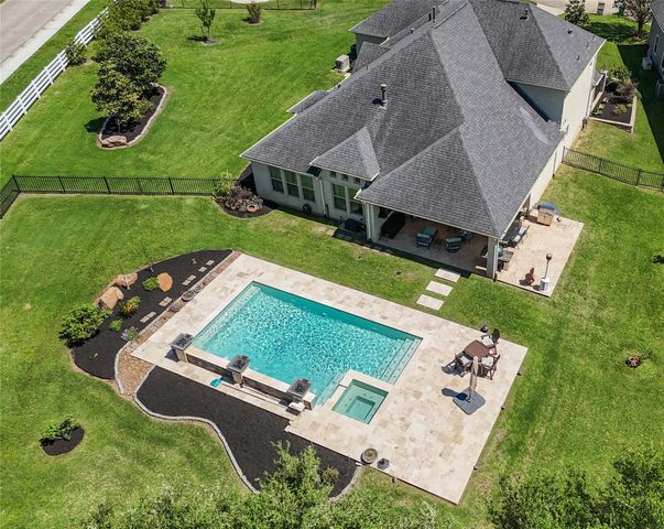 5924 Oak Leaf Court, Conroe, TX 77304