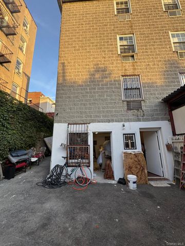 643 Baker Avenue, Bronx, NY 10460