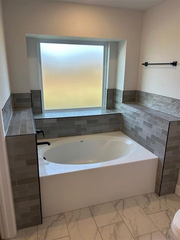 2505 NW 196th Street, Edmond, OK 73012