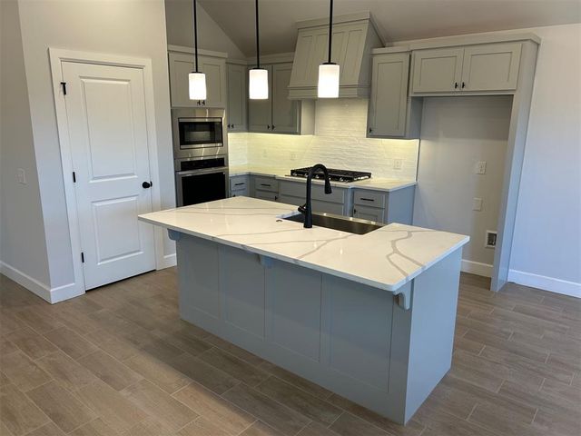 2505 NW 196th Street, Edmond, OK 73012