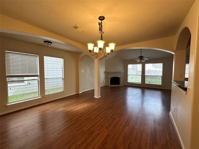 10903 Tobar Falls Circle, Houston, TX 77064