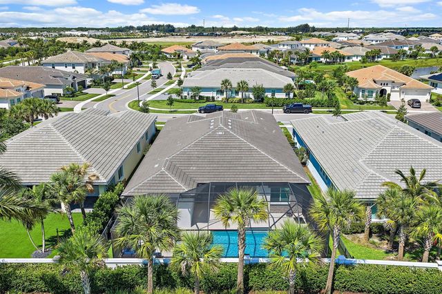 12172 Waterstone Circle, Palm Beach Gardens, FL 33412