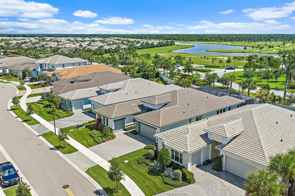 Image 62 of property listing at 12172 Waterstone Circle, Palm Beach Gardens, FL 33412