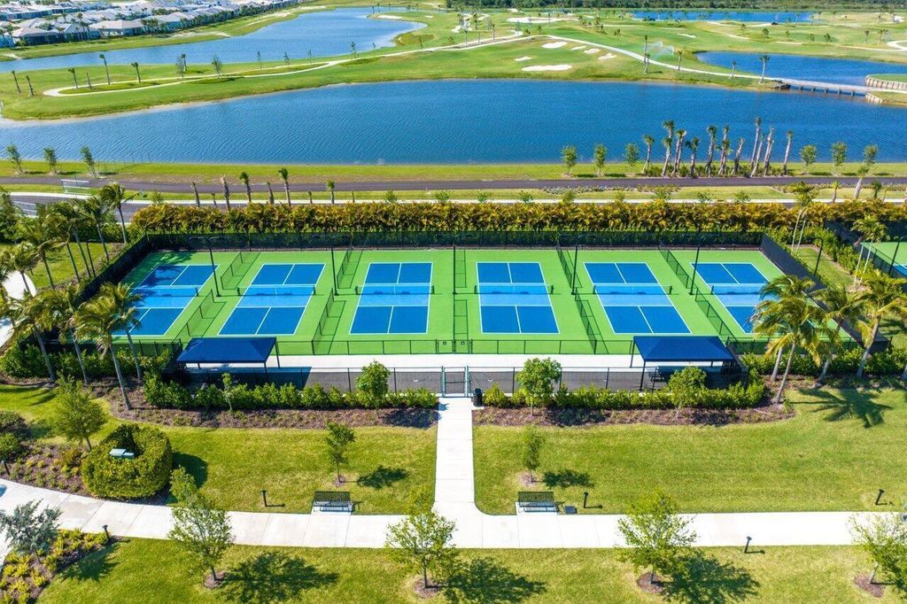 Image 66 of property listing at 12172 Waterstone Circle, Palm Beach Gardens, FL 33412