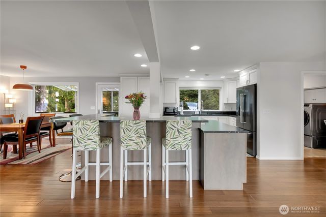 7847 SE Monte Bella Place, Port Orchard, WA 98366