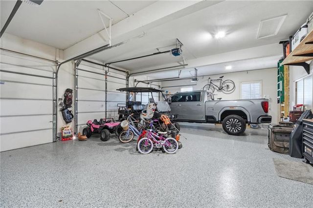 2448 NW Valley View Drive, Lee's Summit, MO 64081