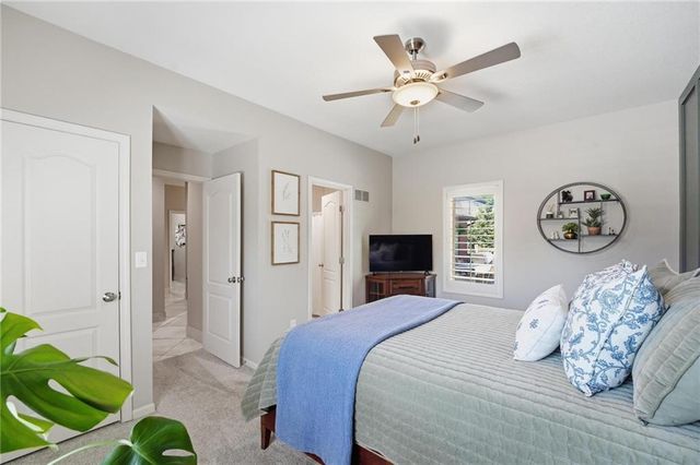 2448 NW Valley View Drive, Lee's Summit, MO 64081