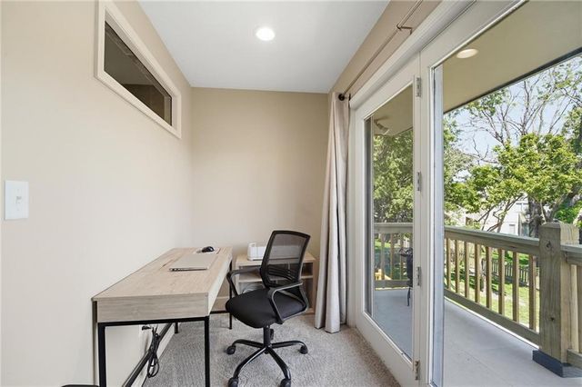 2448 NW Valley View Drive, Lee's Summit, MO 64081