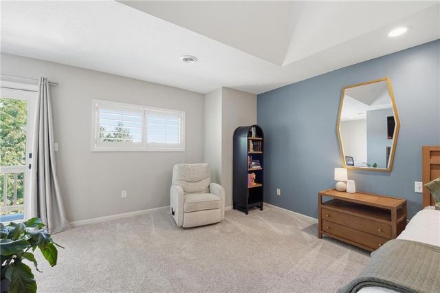 2448 NW Valley View Drive, Lee's Summit, MO 64081