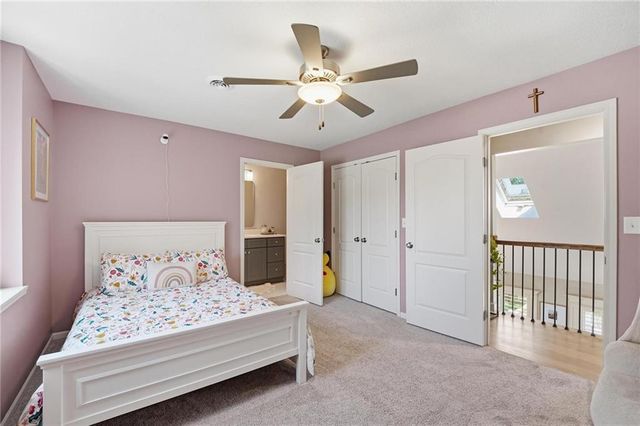 2448 NW Valley View Drive, Lee's Summit, MO 64081