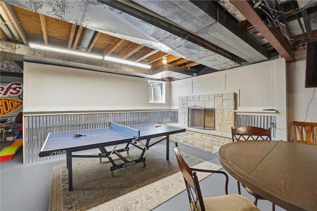 2448 NW Valley View Drive, Lee's Summit, MO 64081