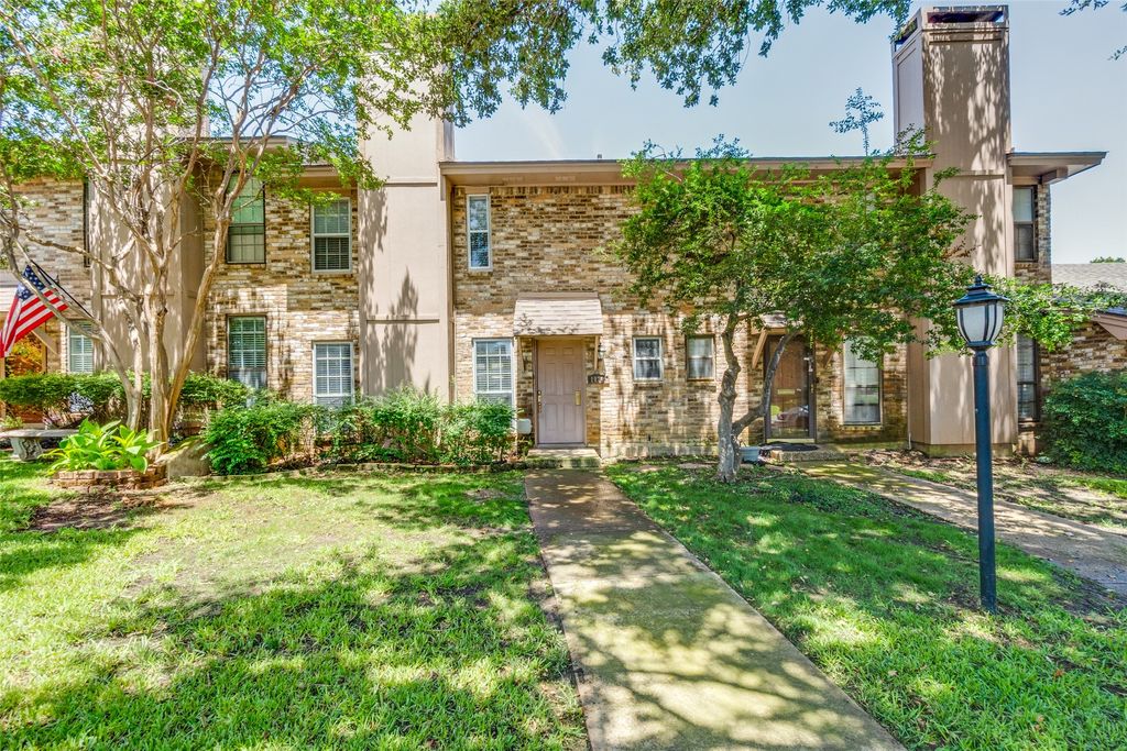 10745 Sandpiper Lane 13, Dallas, TX 75230