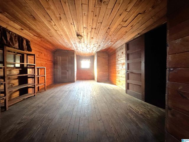 203 3RD STREET SE, Aliceville, AL 35442