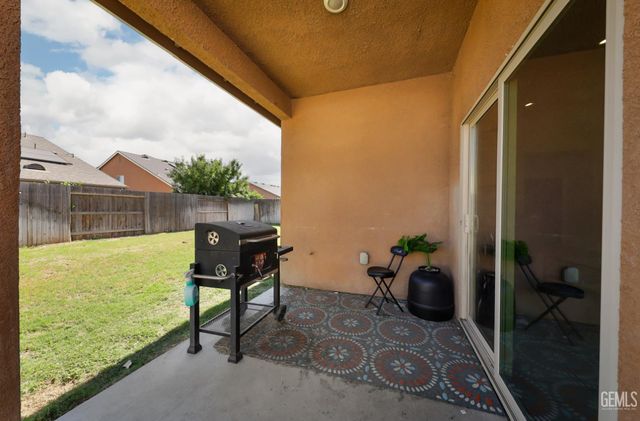 5413 Rivulet Run Court, Bakersfield, CA 93313