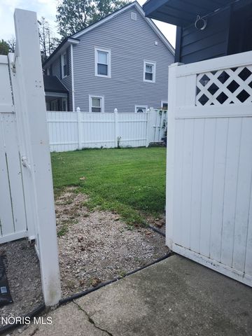4652 Commonwealth Avenue, Toledo, OH 43612