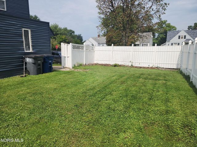 4652 Commonwealth Avenue, Toledo, OH 43612