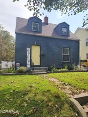 4652 Commonwealth Avenue, Toledo, OH 43612